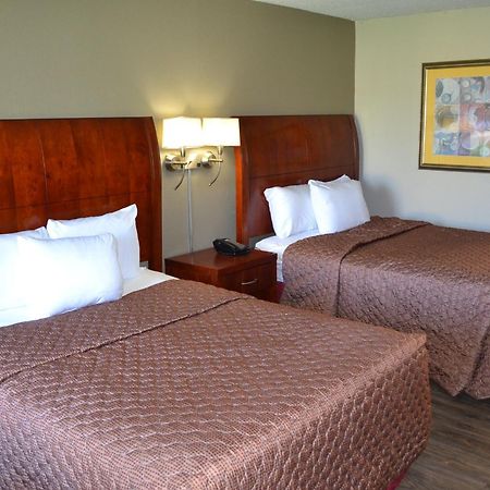 Econo Lodge&Suites Greensboro Exterior foto